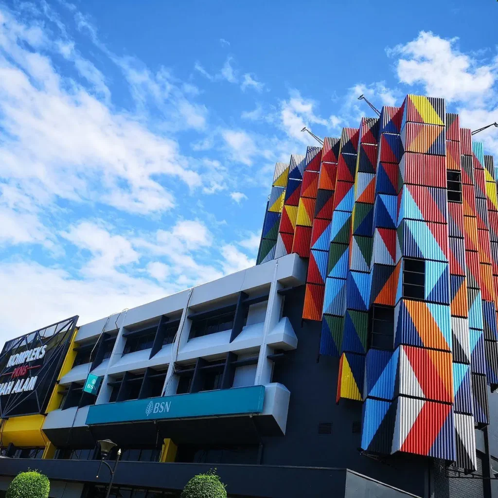 Kompleks PKNS Shah Alam commercial building